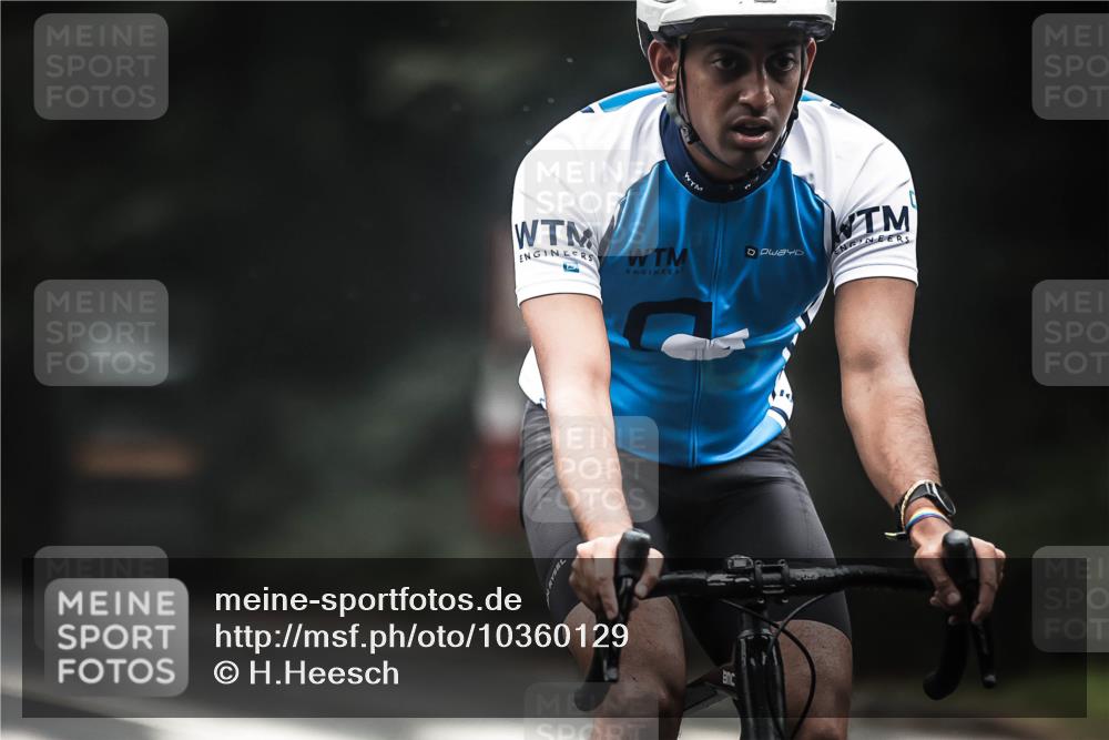 13.09.2026 - Stadtparktriathlon H.Heesch http://msf.ph/oto/10360129 13.09.2026 09:59:13 Radfahren 234, 277, 293, 295, 339, 344 meine-sportfotos.de