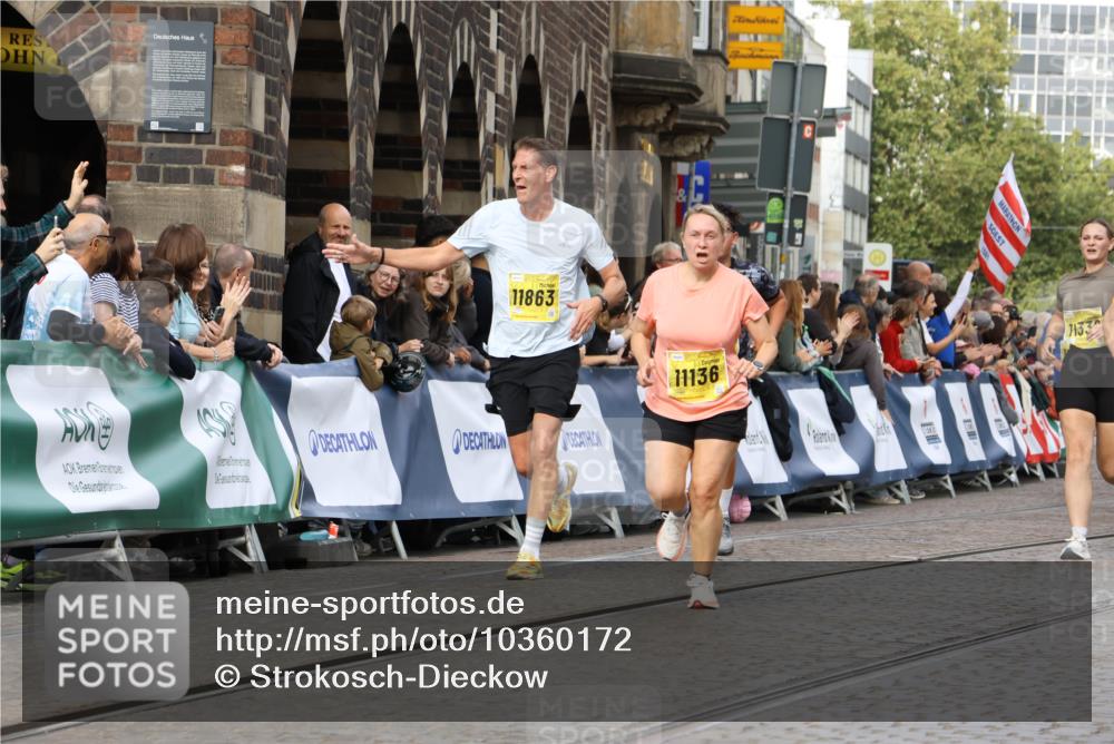13.09.2026 - 21. swb-Marathon Bremen Strokosch-Dieckow http://msf.ph/oto/10360172 13.09.2026 10:58:04 Ziel 10078, 10460, 10565, 10707, 10728, 11153, 11245, 11532, 11568, 11824, 11856, 12222, 12228, 12231, 12264, 12427, 12555, 10249, 10494, 10530, 10673, 10750, 10798, 10828, 10903, 10914, 10931, 10932, 11120, 11131, 11202, 11295, 11388, 11420, 11752, 11884, 11906, 11952, 12017, 12386, 12387, 12441, 12482 meine-sportfotos.de