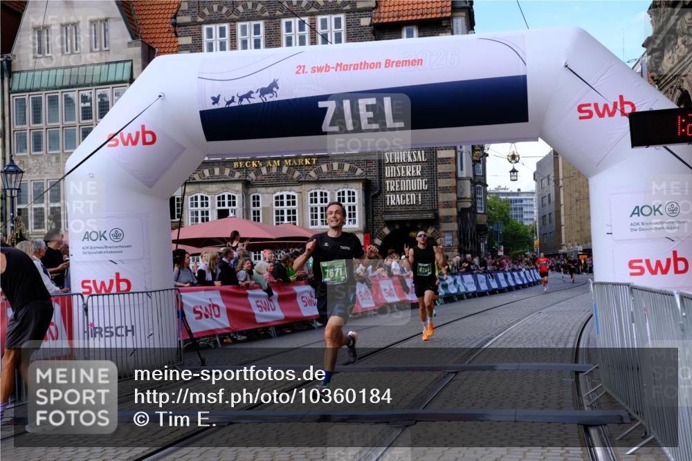 13.09.2026 - 21. swb-Marathon Bremen Tim E. http://msf.ph/oto/10360184 13.09.2026 12:57:17 Ziel 365, 573, 6201, 7118, 7671 meine-sportfotos.de