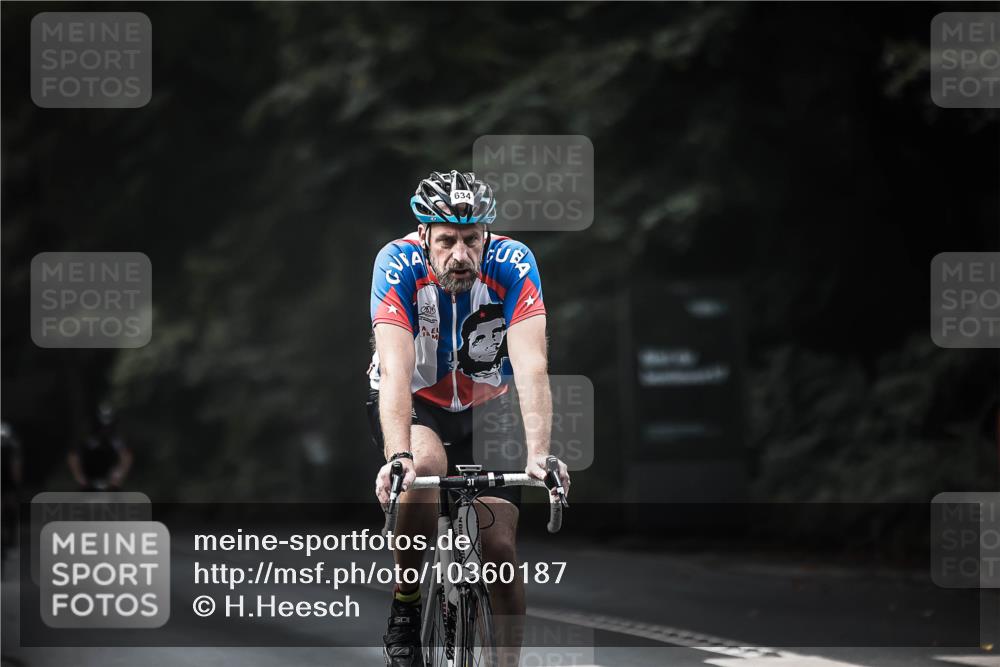 13.09.2026 - Stadtparktriathlon H.Heesch http://msf.ph/oto/10360187 13.09.2026 11:14:49 Radfahren 469, 599, 622, 634, 699 meine-sportfotos.de