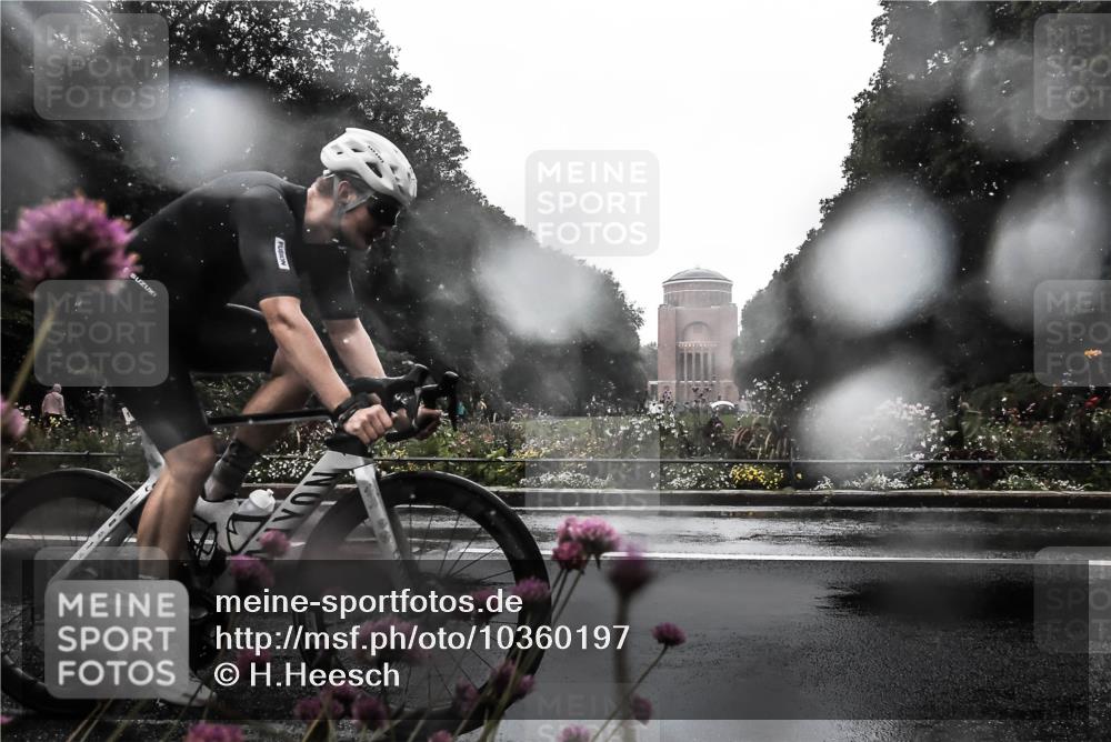 13.09.2026 - Stadtparktriathlon H.Heesch http://msf.ph/oto/10360197 13.09.2026 12:08:17 Radfahren 1006, 1050 meine-sportfotos.de