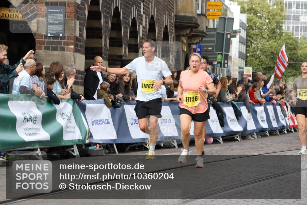 13.09.2026 - 21. swb-Marathon Bremen Strokosch-Dieckow http://msf.ph/oto/10360204 13.09.2026 10:58:04 Ziel 10078, 10460, 10565, 10707, 10728, 11153, 11245, 11532, 11568, 11824, 11856, 12222, 12228, 12231, 12264, 12427, 12555, 10249, 10494, 10530, 10673, 10750, 10798, 10828, 10903, 10914, 10931, 10932, 11120, 11131, 11202, 11295, 11388, 11420, 11752, 11884, 11906, 11952, 12017, 12386, 12387, 12441, 12482 meine-sportfotos.de