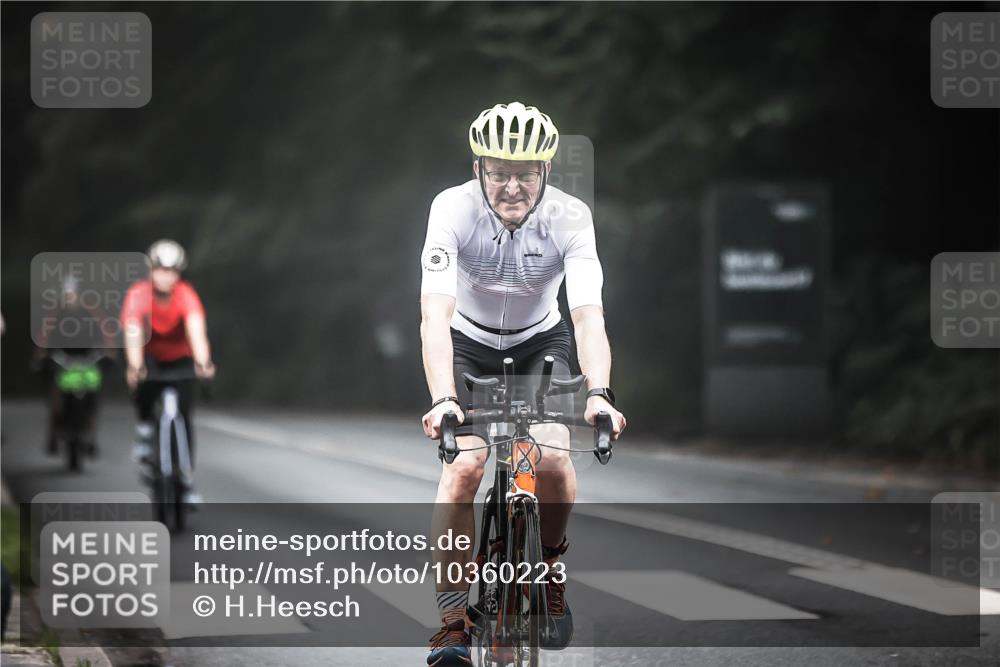 13.09.2026 - Stadtparktriathlon H.Heesch http://msf.ph/oto/10360223 13.09.2026 09:59:23 Radfahren 227, 279, 295, 342 meine-sportfotos.de