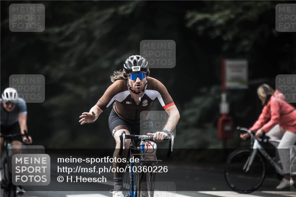 13.09.2026 - Stadtparktriathlon H.Heesch http://msf.ph/oto/10360226 13.09.2026 11:14:53 Radfahren 469, 599, 634, 699 meine-sportfotos.de