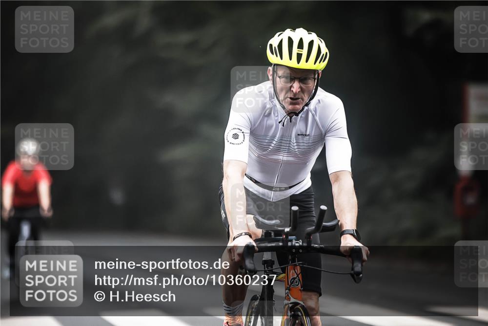 13.09.2026 - Stadtparktriathlon H.Heesch http://msf.ph/oto/10360237 13.09.2026 09:59:23 Radfahren 227, 279, 295, 342 meine-sportfotos.de