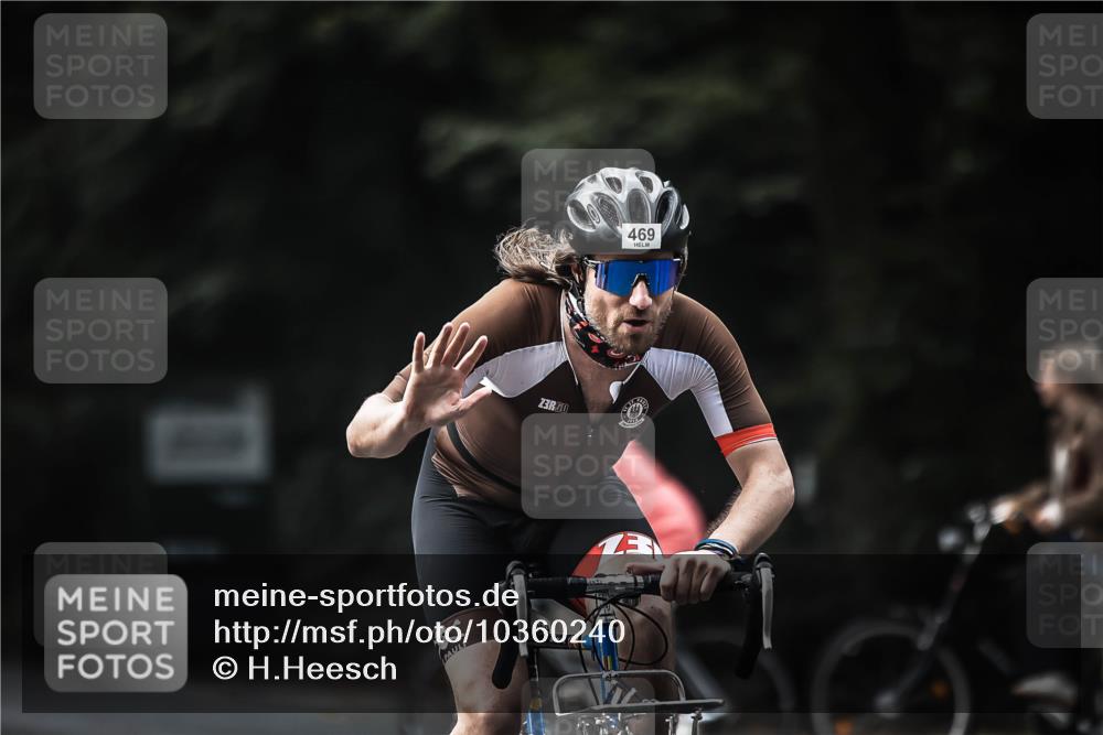 13.09.2026 - Stadtparktriathlon H.Heesch http://msf.ph/oto/10360240 13.09.2026 11:14:53 Radfahren 469, 599, 634, 699 meine-sportfotos.de