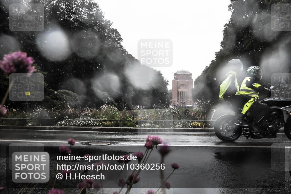 13.09.2026 - Stadtparktriathlon H.Heesch http://msf.ph/oto/10360256 13.09.2026 12:08:41 Radfahren 835, 907 meine-sportfotos.de