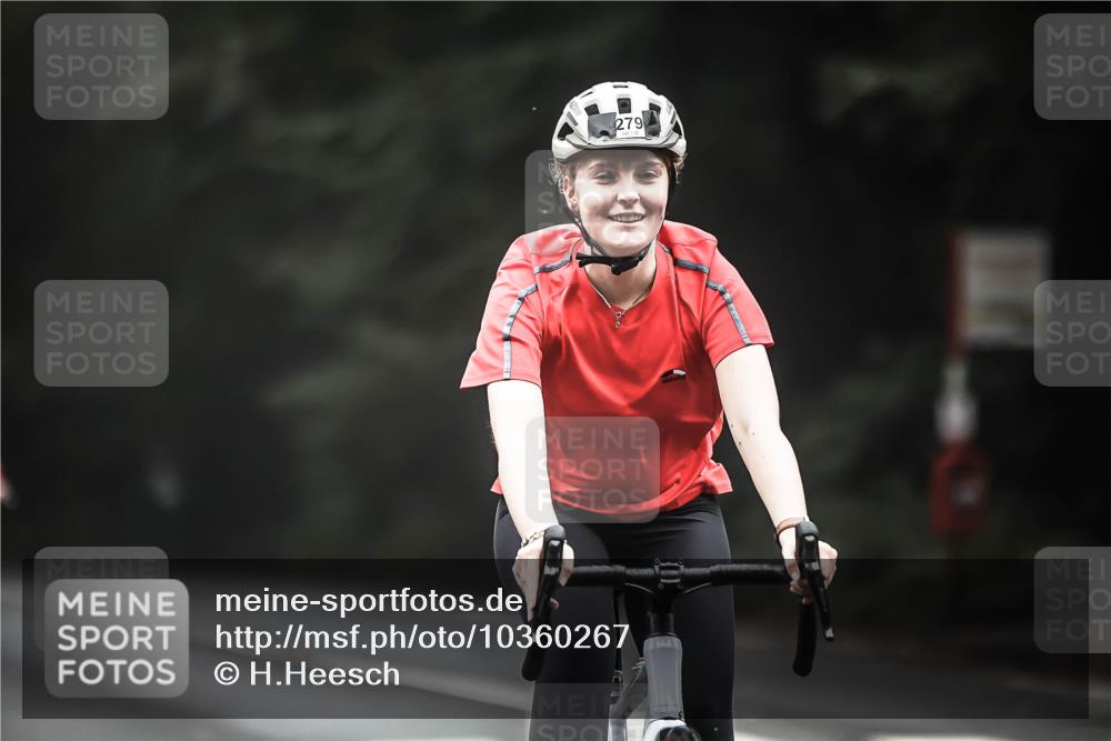 13.09.2026 - Stadtparktriathlon H.Heesch http://msf.ph/oto/10360267 13.09.2026 09:59:26 Radfahren 227, 279, 342 meine-sportfotos.de