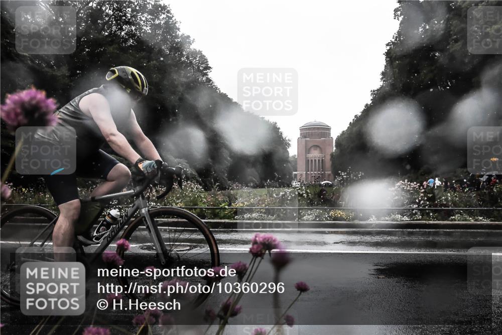 13.09.2026 - Stadtparktriathlon H.Heesch http://msf.ph/oto/10360296 13.09.2026 12:09:11 Radfahren 852, 1043 meine-sportfotos.de