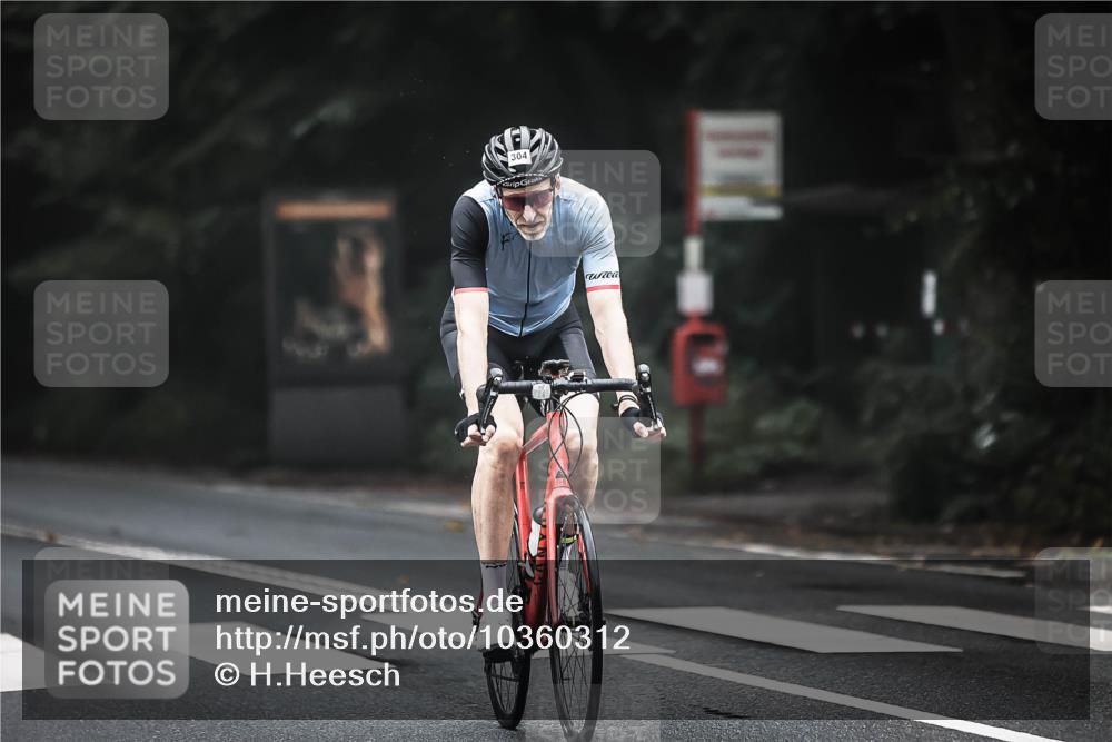13.09.2026 - Stadtparktriathlon H.Heesch http://msf.ph/oto/10360312 13.09.2026 09:59:46 Radfahren 304 meine-sportfotos.de