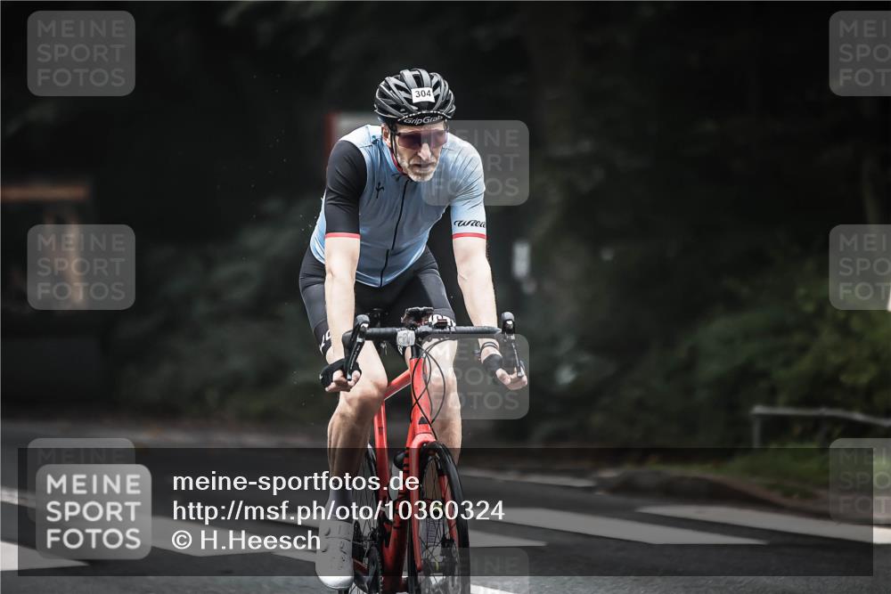 13.09.2026 - Stadtparktriathlon H.Heesch http://msf.ph/oto/10360324 13.09.2026 09:59:46 Radfahren 304 meine-sportfotos.de