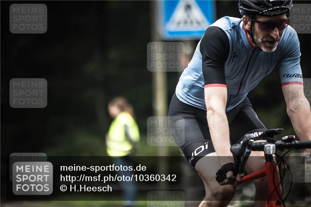13.09.2026 - Stadtparktriathlon H.Heesch http://msf.ph/oto/10360342 13.09.2026 09:59:47 Radfahren 304 meine-sportfotos.de