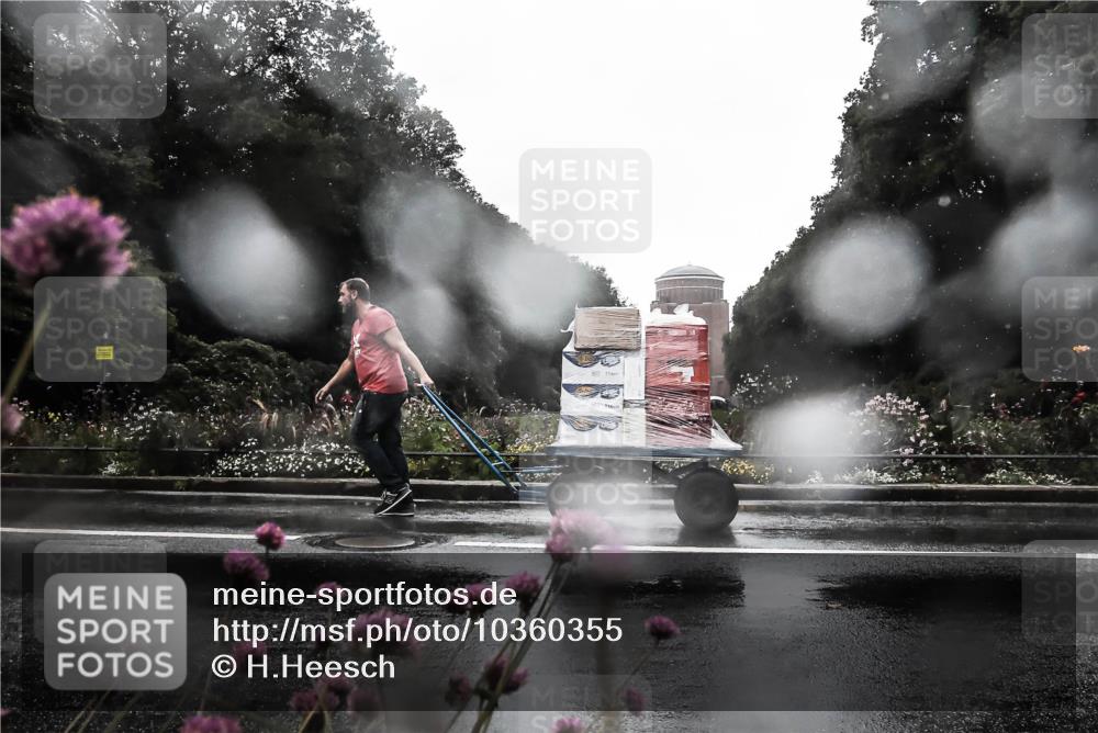 13.09.2026 - Stadtparktriathlon H.Heesch http://msf.ph/oto/10360355 13.09.2026 12:09:29 Radfahren 841, 935, 1039 meine-sportfotos.de
