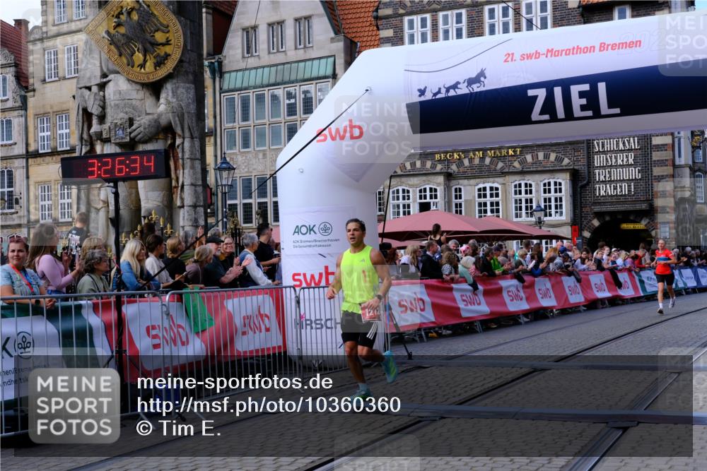 13.09.2026 - 21. swb-Marathon Bremen Tim E. http://msf.ph/oto/10360360 13.09.2026 12:57:22 Ziel 365, 573, 850, 3368, 6201, 7671 meine-sportfotos.de