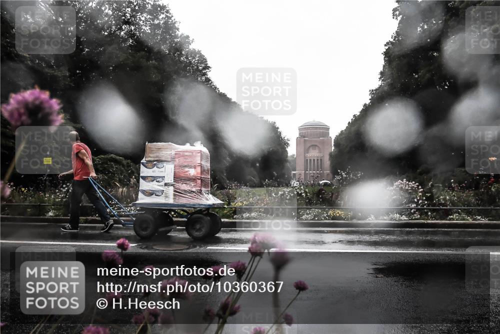 13.09.2026 - Stadtparktriathlon H.Heesch http://msf.ph/oto/10360367 13.09.2026 12:09:30 Radfahren 841, 935, 1039 meine-sportfotos.de