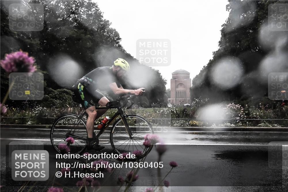 13.09.2026 - Stadtparktriathlon H.Heesch http://msf.ph/oto/10360405 13.09.2026 12:09:49 Radfahren 952, 977, 1027 meine-sportfotos.de