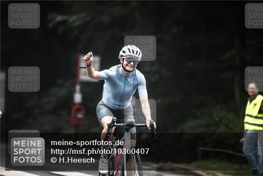 13.09.2026 - Stadtparktriathlon H.Heesch http://msf.ph/oto/10360407 13.09.2026 09:59:59 Radfahren 219, 287, 337 meine-sportfotos.de