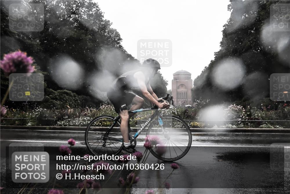 13.09.2026 - Stadtparktriathlon H.Heesch http://msf.ph/oto/10360426 13.09.2026 12:09:54 Radfahren 871, 952, 990, 995, 1027 meine-sportfotos.de