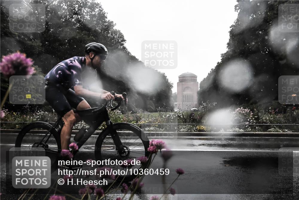 13.09.2026 - Stadtparktriathlon H.Heesch http://msf.ph/oto/10360459 13.09.2026 12:10:07 Radfahren 861, 882, 915, 925, 1001, 1016, 1044 meine-sportfotos.de