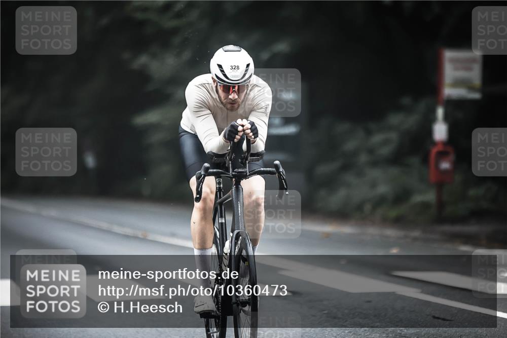 13.09.2026 - Stadtparktriathlon H.Heesch http://msf.ph/oto/10360473 13.09.2026 10:00:21 Radfahren 290, 328 meine-sportfotos.de