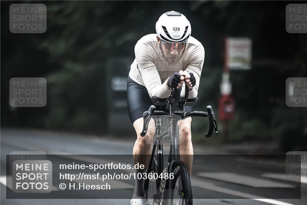 13.09.2026 - Stadtparktriathlon H.Heesch http://msf.ph/oto/10360486 13.09.2026 10:00:21 Radfahren 290, 328 meine-sportfotos.de