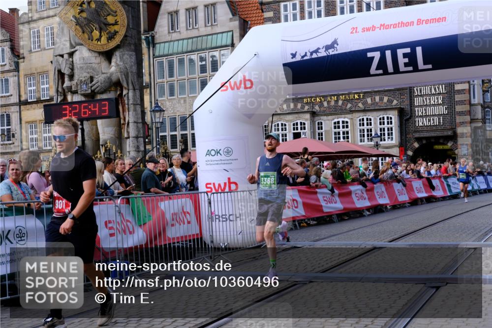 13.09.2026 - 21. swb-Marathon Bremen Tim E. http://msf.ph/oto/10360496 13.09.2026 12:57:32 Ziel 850, 3368, 5912 meine-sportfotos.de