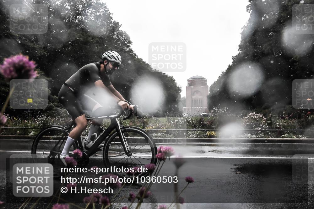 13.09.2026 - Stadtparktriathlon H.Heesch http://msf.ph/oto/10360503 13.09.2026 12:10:23 Radfahren 856, 860, 965, 1062, 1063 meine-sportfotos.de