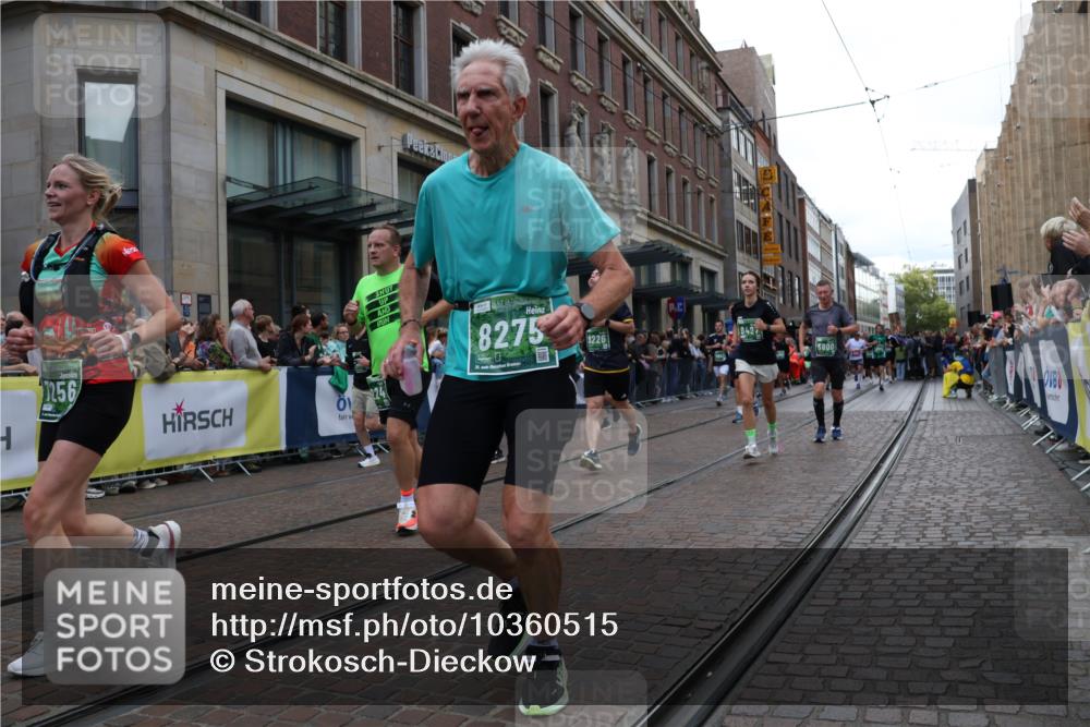 13.09.2026 - 21. swb-Marathon Bremen Strokosch-Dieckow http://msf.ph/oto/10360515 13.09.2026 13:35:49 Ziel 563, 1072, 1867, 2339, 2565, 2931, 2949, 3026, 3056, 3224, 3291, 3454, 3489, 4016, 4989, 5026, 5259, 5276, 5800, 5816, 6159, 6642, 6778, 6874, 6982, 7036, 7043, 7256, 7379, 7385, 7804, 7865, 8145, 8227, 8275, 8488, 8511, 8731, 8941, 9026, 9076, 9226, 9243, 9497, 9564, 13179, 13238, 156, 318, 532, 607, 2318, 2356, 3055, 3056, 3087, 3226, 3485, 3704, 3780, 3857, 4048, 4326, 5071, 5157, 5308, 5381, 5467, 5468, 5584, 5586, 5661, 6465, 6466, 6644 meine-sportfotos.de