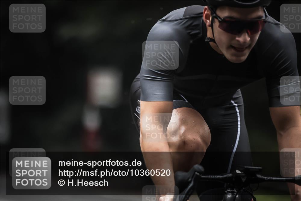 13.09.2026 - Stadtparktriathlon H.Heesch http://msf.ph/oto/10360520 13.09.2026 10:00:28 Radfahren 290 meine-sportfotos.de