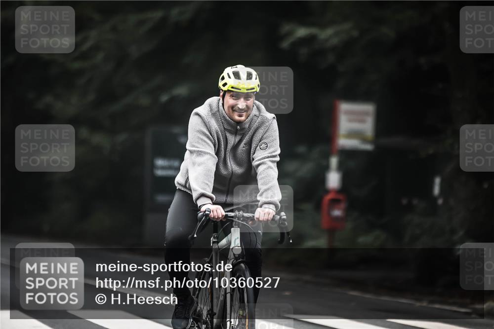 13.09.2026 - Stadtparktriathlon H.Heesch http://msf.ph/oto/10360527 13.09.2026 10:00:47 Radfahren 247 meine-sportfotos.de