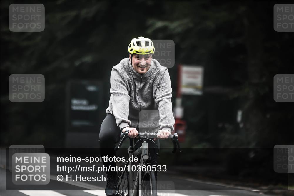 13.09.2026 - Stadtparktriathlon H.Heesch http://msf.ph/oto/10360533 13.09.2026 10:00:47 Radfahren 247 meine-sportfotos.de