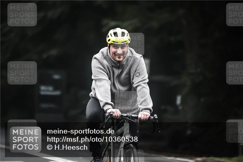 13.09.2026 - Stadtparktriathlon H.Heesch http://msf.ph/oto/10360538 13.09.2026 10:00:48 Radfahren 247 meine-sportfotos.de