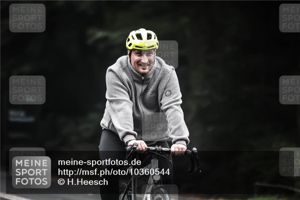 13.09.2026 - Stadtparktriathlon H.Heesch http://msf.ph/oto/10360544 13.09.2026 10:00:48 Radfahren 247 meine-sportfotos.de