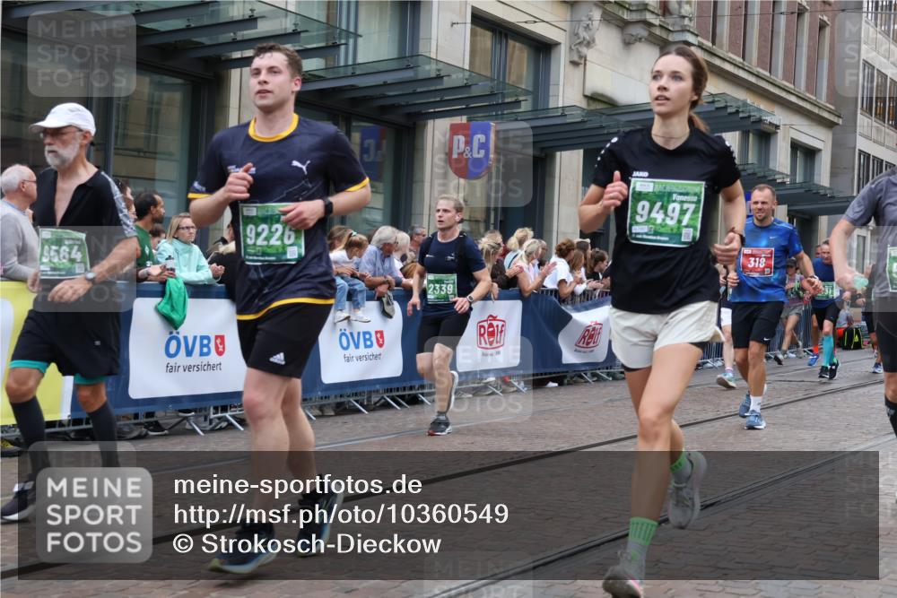 13.09.2026 - 21. swb-Marathon Bremen Strokosch-Dieckow http://msf.ph/oto/10360549 13.09.2026 13:35:50 Ziel 563, 1072, 1867, 2339, 2565, 2931, 2949, 3026, 3224, 3291, 3454, 3489, 3591, 4016, 4643, 4989, 5026, 5259, 5276, 5800, 5816, 6159, 6642, 6778, 6874, 6982, 7036, 7043, 7256, 7379, 7385, 7804, 7865, 8145, 8227, 8275, 8488, 8511, 8731, 8941, 9026, 9076, 9226, 9243, 9497, 9564, 13038, 13179, 13238, 156, 318, 532, 607, 2318, 2356, 3056, 3087, 3226, 3485, 3704, 3780, 3857, 4048, 4326, 5071, 5157, 5308, 5381, 5467, 5468, 5584, 5586, 5661, 6465, 6466, 6644, 7036 meine-sportfotos.de
