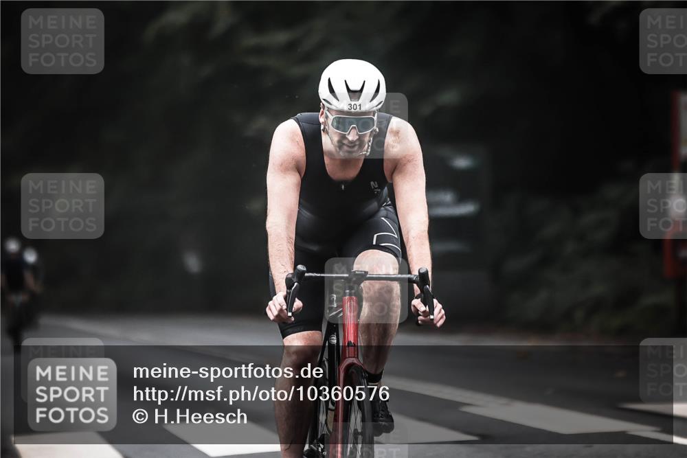 13.09.2026 - Stadtparktriathlon H.Heesch http://msf.ph/oto/10360576 13.09.2026 10:01:00 Radfahren 232, 241, 301 meine-sportfotos.de