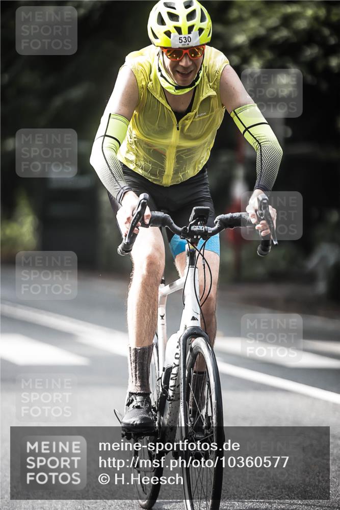 13.09.2026 - Stadtparktriathlon H.Heesch http://msf.ph/oto/10360577 13.09.2026 11:15:58 Radfahren 530 meine-sportfotos.de