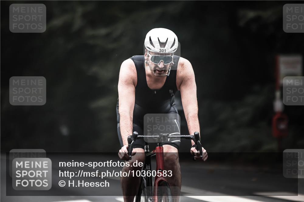 13.09.2026 - Stadtparktriathlon H.Heesch http://msf.ph/oto/10360583 13.09.2026 10:01:00 Radfahren 232, 241, 301 meine-sportfotos.de