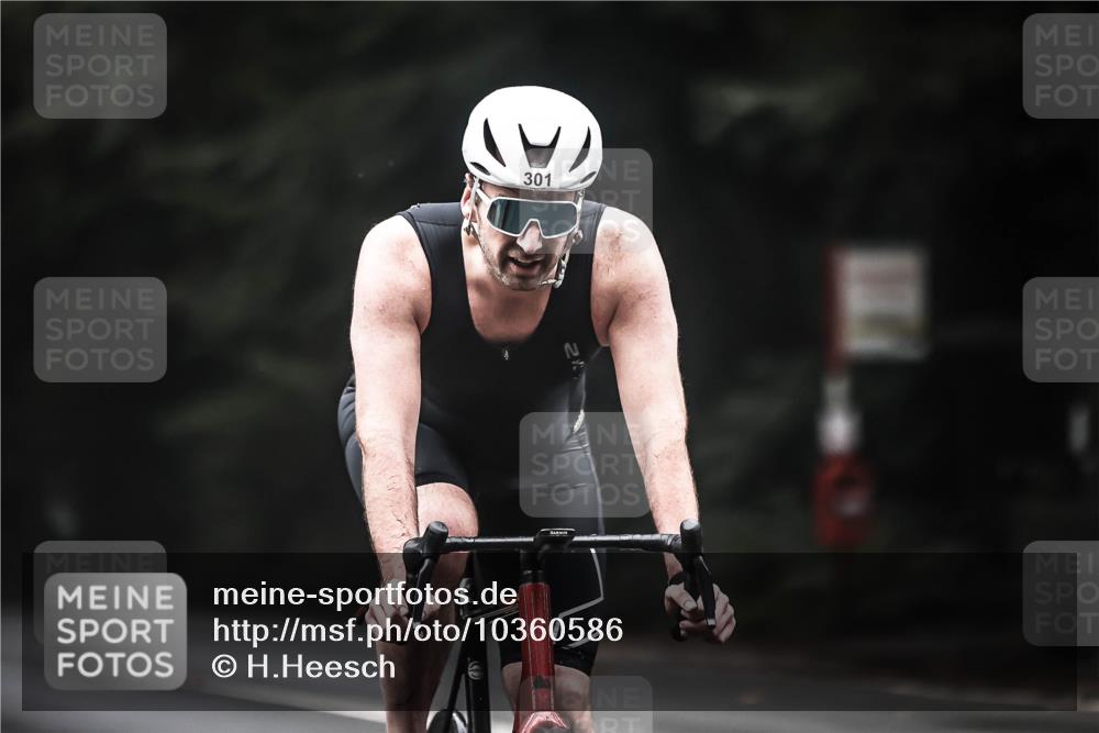 13.09.2026 - Stadtparktriathlon H.Heesch http://msf.ph/oto/10360586 13.09.2026 10:01:00 Radfahren 232, 241, 301 meine-sportfotos.de