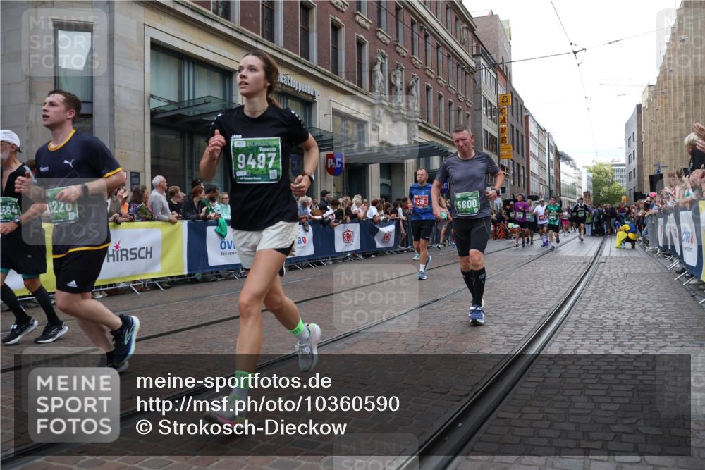 13.09.2026 - 21. swb-Marathon Bremen Strokosch-Dieckow http://msf.ph/oto/10360590 13.09.2026 13:35:51 Ziel 563, 1072, 1867, 2339, 2565, 2931, 2949, 3026, 3224, 3291, 3454, 3489, 3591, 4016, 4643, 4989, 5026, 5259, 5276, 5800, 5816, 6159, 6642, 6778, 6874, 6982, 7043, 7256, 7379, 7804, 7865, 8145, 8227, 8275, 8488, 8511, 8731, 8941, 9026, 9076, 9226, 9243, 9497, 9564, 13038, 13179, 13238, 156, 318, 532, 607, 2356, 2565, 3056, 3087, 3226, 3485, 3704, 3780, 3857, 4048, 4326, 5026, 5071, 5157, 5308, 5381, 5467, 5468, 5584, 5586, 5661, 6159, 6465, 6466, 6644, 7036 meine-sportfotos.de