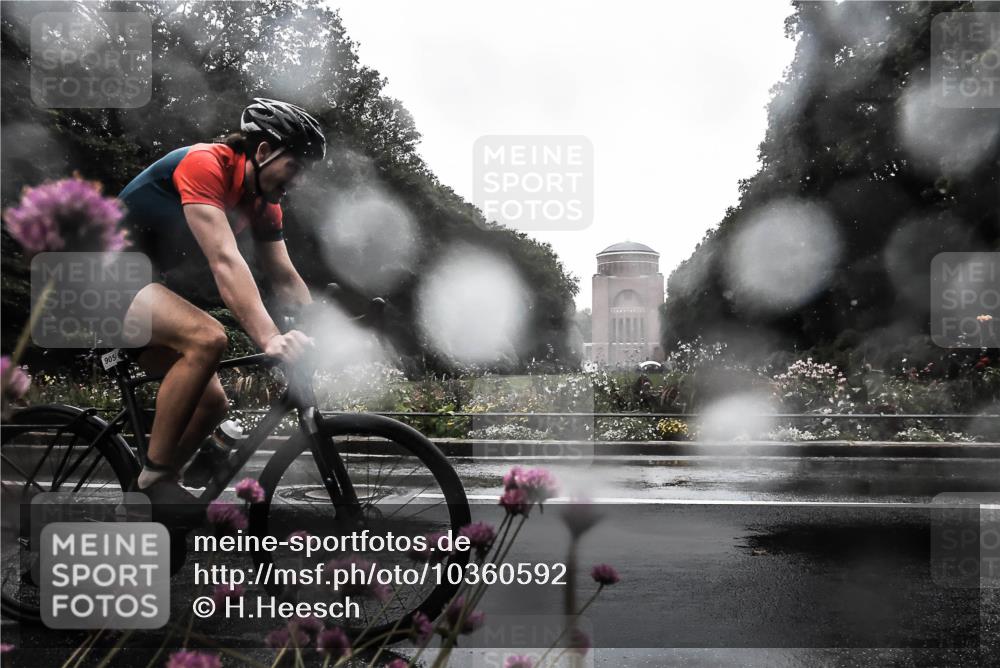 13.09.2026 - Stadtparktriathlon H.Heesch http://msf.ph/oto/10360592 13.09.2026 12:10:57 Radfahren 905, 938, 981, 1020 meine-sportfotos.de