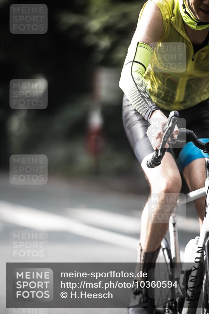 13.09.2026 - Stadtparktriathlon H.Heesch http://msf.ph/oto/10360594 13.09.2026 11:15:59 Radfahren 530, 649 meine-sportfotos.de