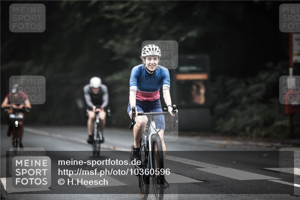 13.09.2026 - Stadtparktriathlon H.Heesch http://msf.ph/oto/10360596 13.09.2026 10:01:05 Radfahren 224, 228, 232, 236, 241, 244, 301 meine-sportfotos.de