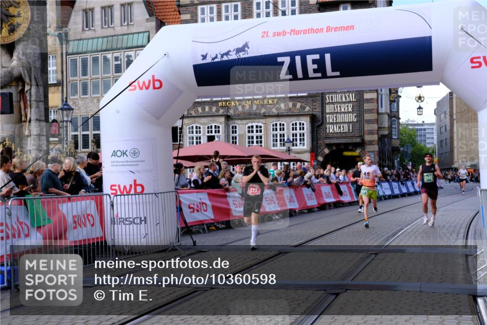 13.09.2026 - 21. swb-Marathon Bremen Tim E. http://msf.ph/oto/10360598 13.09.2026 12:57:48 Ziel 919, 1875, 2986, 4795, 6264 meine-sportfotos.de