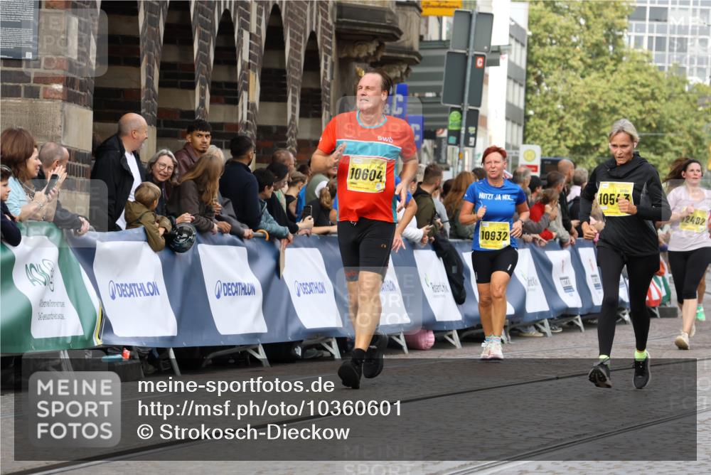 13.09.2026 - 21. swb-Marathon Bremen Strokosch-Dieckow http://msf.ph/oto/10360601 13.09.2026 10:58:10 Ziel 10078, 10460, 10559, 10565, 10707, 10728, 11136, 11153, 11332, 11532, 11568, 11824, 11856, 11863, 12228, 12231, 12264, 12427, 12551, 12555, 10249, 10530, 10750, 10798, 11004, 11120, 11131, 11152, 11202, 11295, 11388, 11403, 11420, 11455, 11686, 11750, 11906, 11952, 11953, 12017, 12092, 12386, 12387, 12518 meine-sportfotos.de