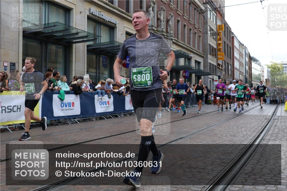 13.09.2026 - 21. swb-Marathon Bremen Strokosch-Dieckow http://msf.ph/oto/10360631 13.09.2026 13:35:52 Ziel 563, 1072, 1867, 2339, 2931, 2949, 3026, 3224, 3291, 3454, 3489, 3591, 4016, 4643, 4989, 5259, 5276, 5800, 5816, 6642, 6778, 6874, 6982, 7043, 7256, 7379, 7804, 7865, 8227, 8275, 8488, 8511, 8731, 8941, 9026, 9076, 9226, 9243, 9497, 9564, 13038, 13179, 13238, 156, 318, 532, 607, 2565, 3056, 3087, 3226, 3454, 3485, 3704, 3780, 3857, 4048, 4326, 5026, 5071, 5157, 5308, 5381, 5467, 5468, 5584, 5586, 5661, 5816, 6159, 6465, 6466, 6644, 7036 meine-sportfotos.de