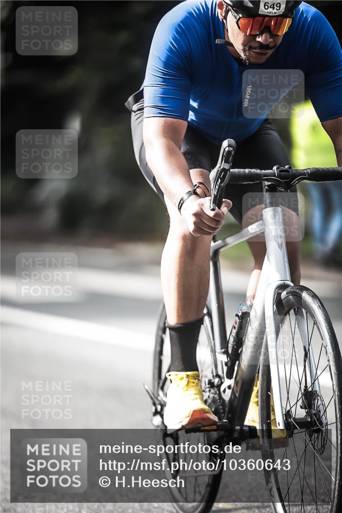 13.09.2026 - Stadtparktriathlon H.Heesch http://msf.ph/oto/10360643 13.09.2026 11:16:05 Radfahren 639, 649 meine-sportfotos.de
