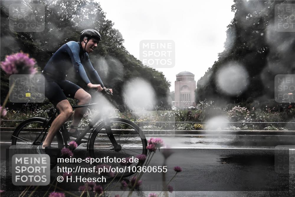 13.09.2026 - Stadtparktriathlon H.Heesch http://msf.ph/oto/10360655 13.09.2026 12:11:30 Radfahren 880, 959, 962 meine-sportfotos.de