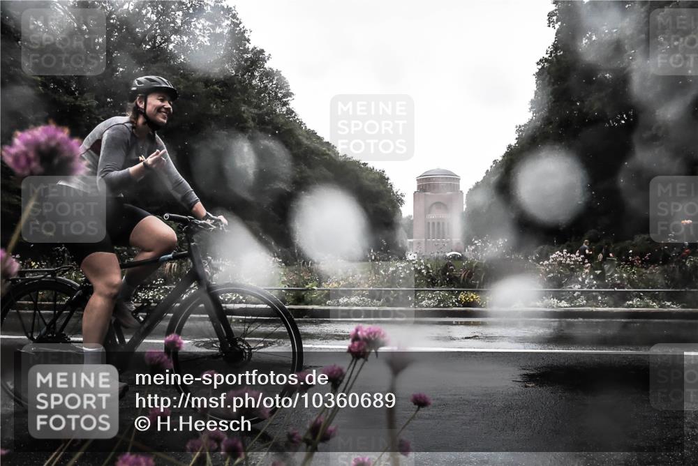 13.09.2026 - Stadtparktriathlon H.Heesch http://msf.ph/oto/10360689 13.09.2026 12:11:58 Radfahren 865 meine-sportfotos.de