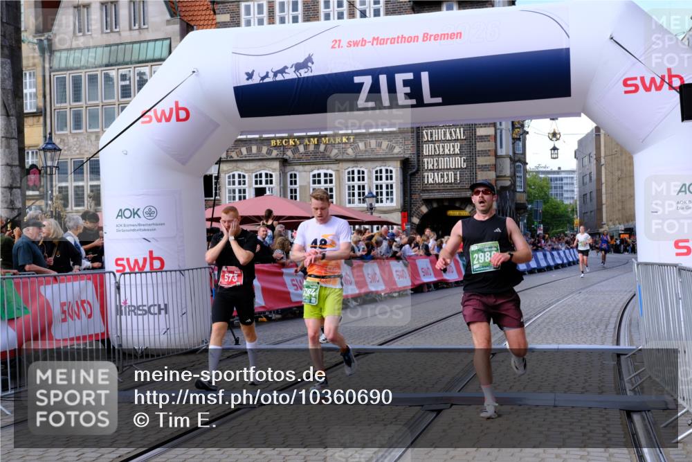 13.09.2026 - 21. swb-Marathon Bremen Tim E. http://msf.ph/oto/10360690 13.09.2026 12:57:50 Ziel 919, 1875, 2986, 4795, 6264 meine-sportfotos.de