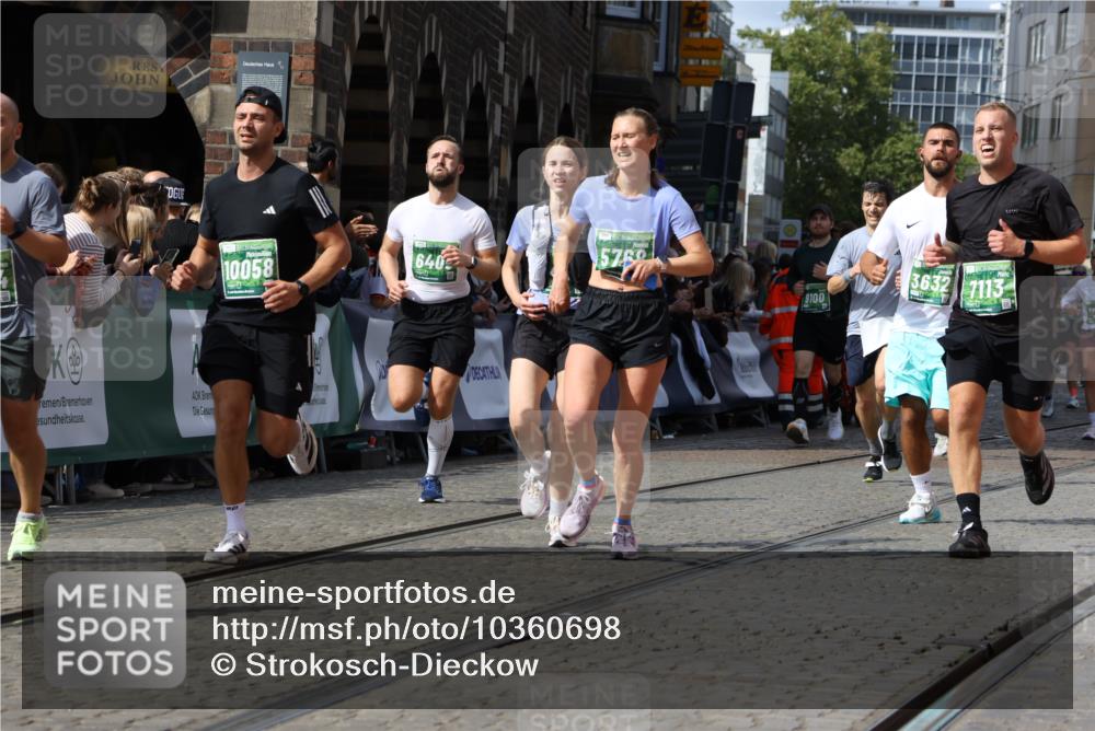13.09.2026 - 21. swb-Marathon Bremen Strokosch-Dieckow http://msf.ph/oto/10360698 13.09.2026 13:34:09 Ziel 1656, 2405, 2727, 2872, 3201, 3389, 3522, 3761, 4490, 4554, 4658, 4874, 5063, 5156, 5513, 5563, 5587, 6151, 6508, 6623, 6808, 7126, 7354, 7431, 7633, 7652, 7832, 8025, 8512, 8641, 9068, 9128, 9342, 9344, 9390, 682, 911, 2464, 3068, 3214, 3632, 3636, 4112, 5147, 5265, 5489, 5768, 5852, 6350, 6405, 7113, 7696, 7746, 8870, 9094, 9100, 9402, 9453, 9802, 9905, 10058 meine-sportfotos.de